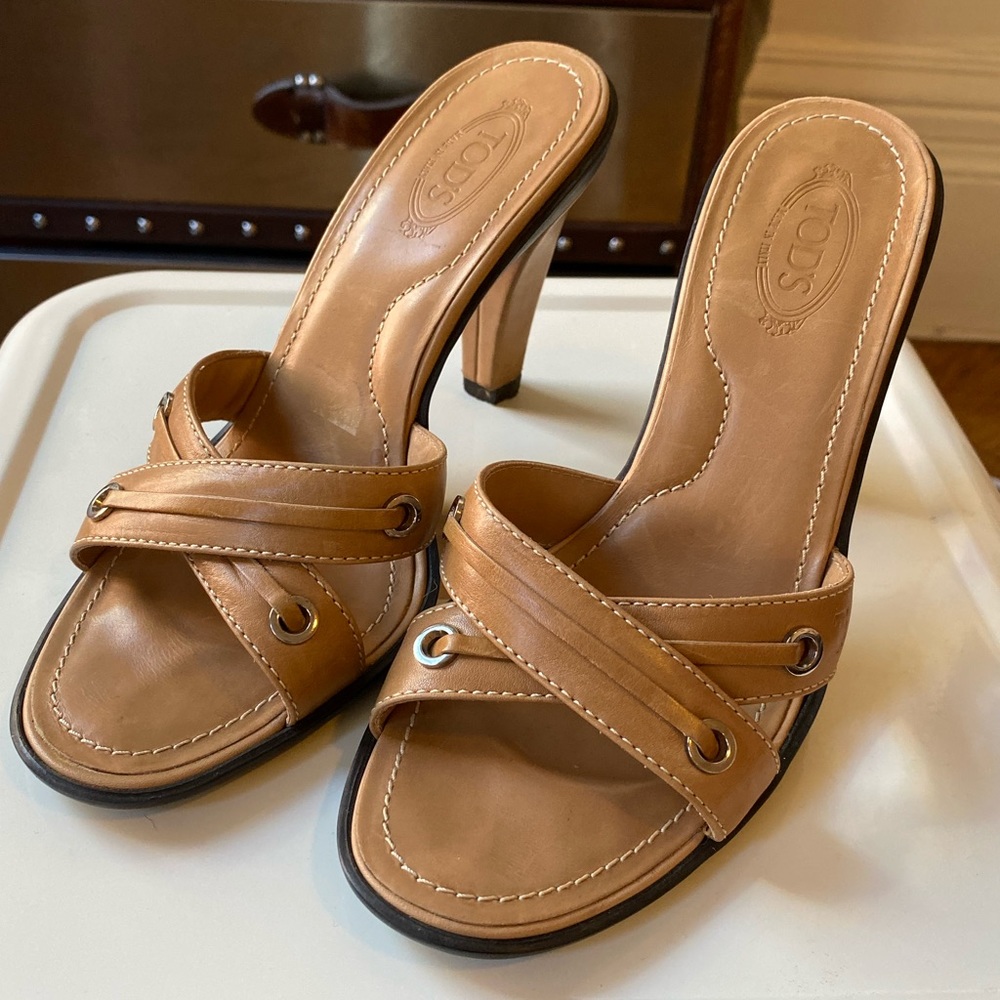 Tod’s Women’s Sandals - Size 6